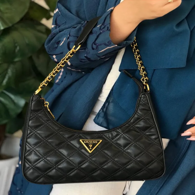 Guess Original Women’s Bag – Elegant Design & Premium Quality | Shop Nowشنطة نسائية جيس أصلية – تصميم أنيق وجودة عالية | تسوق الآن