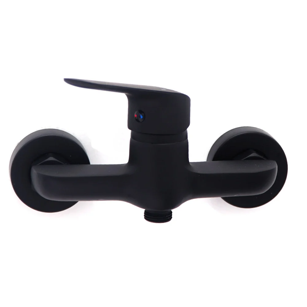 Stanley black bidet faucet with flexible handle for hot and cold water controlخلاط شطاف أسود ستانلي مع مقبض مرن للتحكم في الماء البارد والساخن